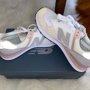 Women’s sneakers